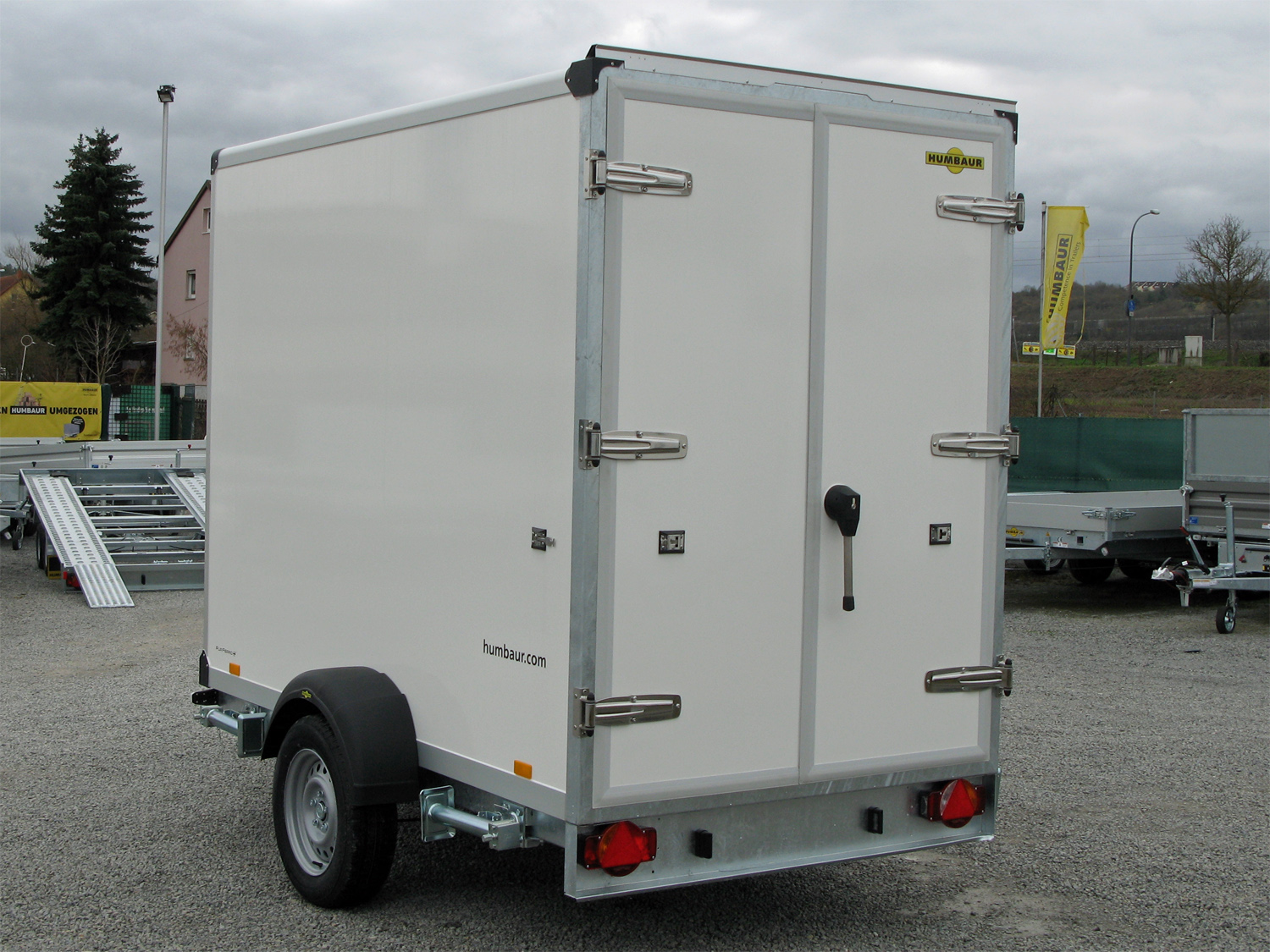 HUMBAUR HGK 13 27 16 21 PF60 Deluxe koeltrailer met hoogwaardige isolatie – Image 3