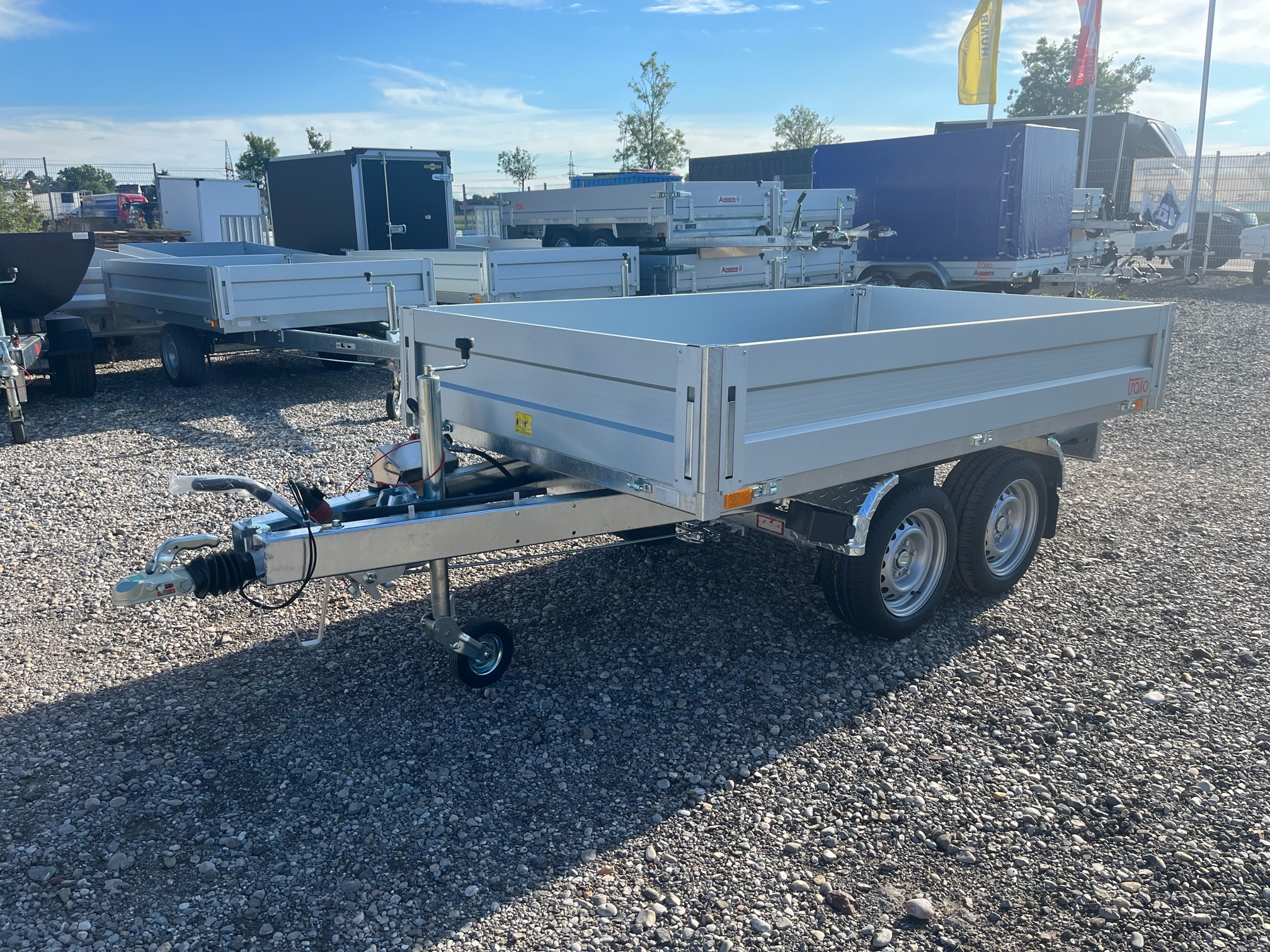 Autotransportaanhanger met achterkipper RWK2515-20H, 2000 kg, laadruimte 2,54 x 1,47 m - handmatige hydrauliek - configuratie